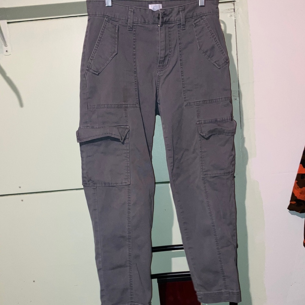 Time and Tru Women’s Gray Cargo Pants